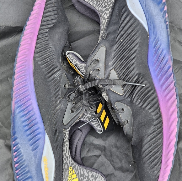 Adidas Alphabounce Core Black Shock Purple Running Shoes B42351 Mens Size 10.5 ! - Picture 2 of 8